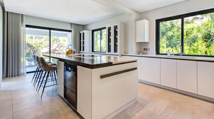 Contemporary Golf Villa Thumbnail