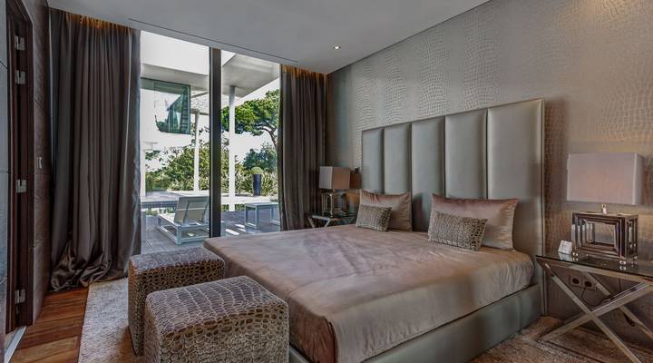 LUXURY MODERN HOME Thumbnail