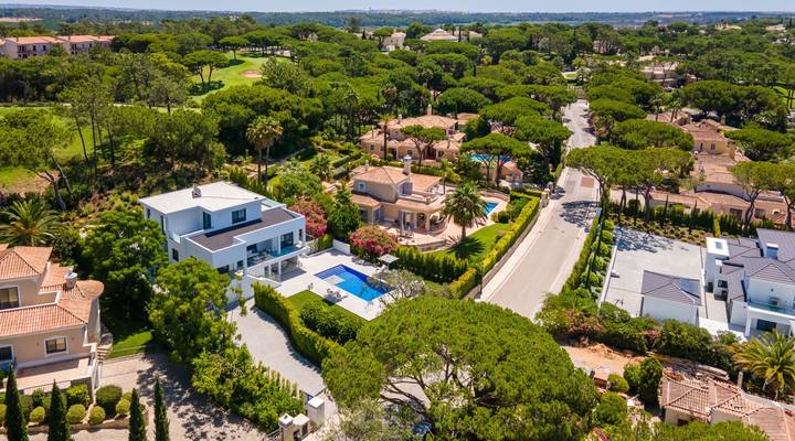 Contemporary Golf Villa Thumbnail