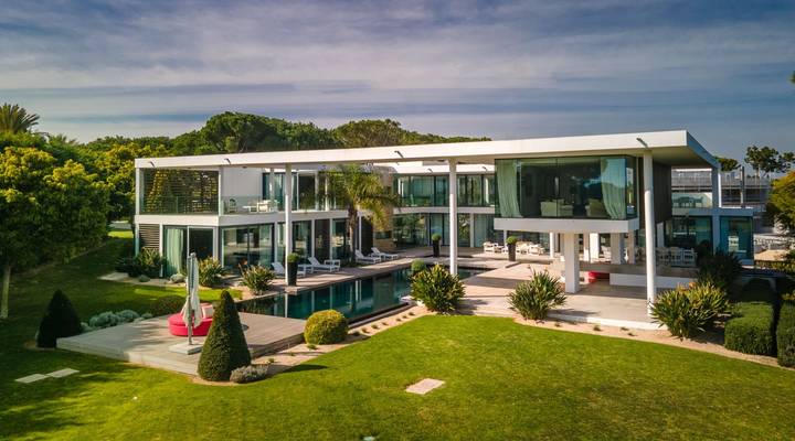 LUXURY MODERN HOME Thumbnail