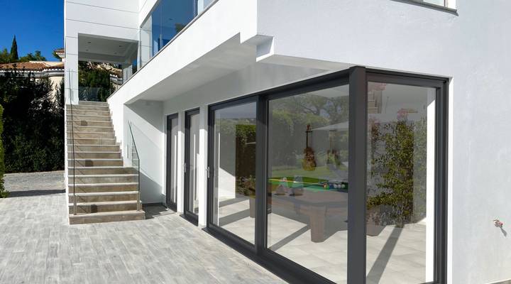 Contemporary Golf Villa Thumbnail