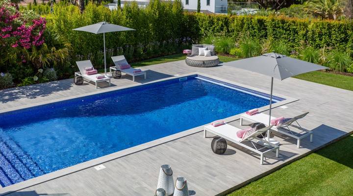 Contemporary Golf Villa Thumbnail