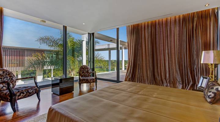 LUXURY MODERN HOME Thumbnail