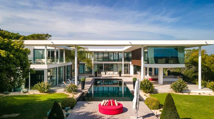 LUXURY MODERN HOME Thumbnail