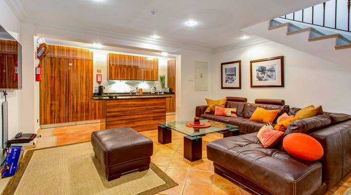 ELEGANT CLASSIC VILLA Thumbnail