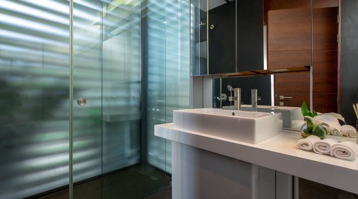 LUXURY MODERN HOME Thumbnail