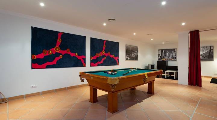 Townhouse with superb golf views Thumbnail