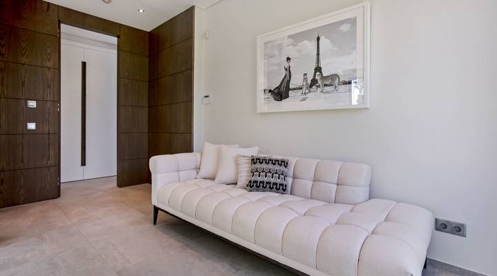 Contemporary Golf Villa Thumbnail