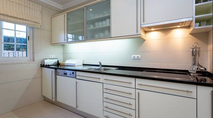 Townhouse with superb golf views Thumbnail