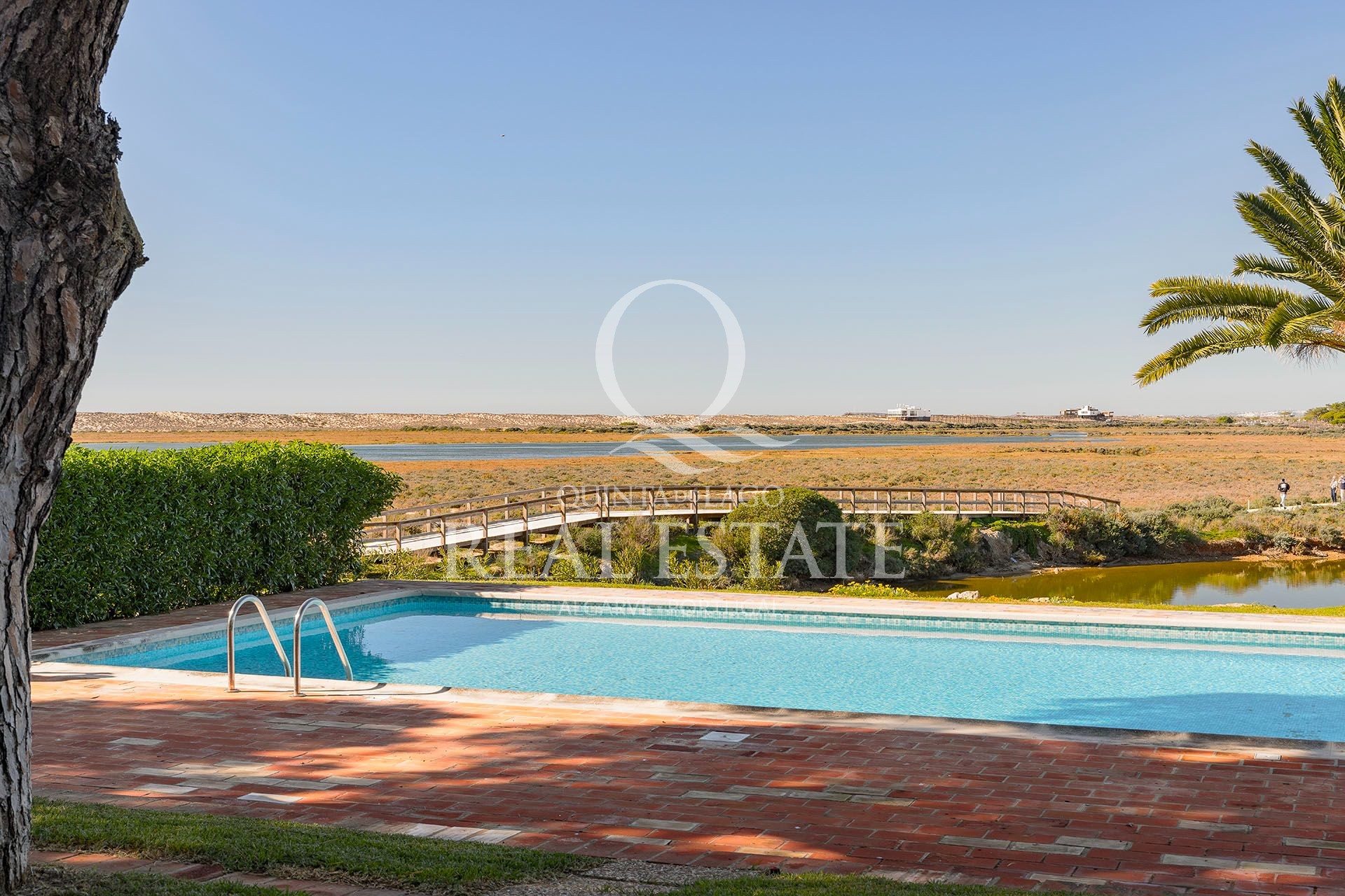 Idyllic Lake Front Home Quinta do Lago