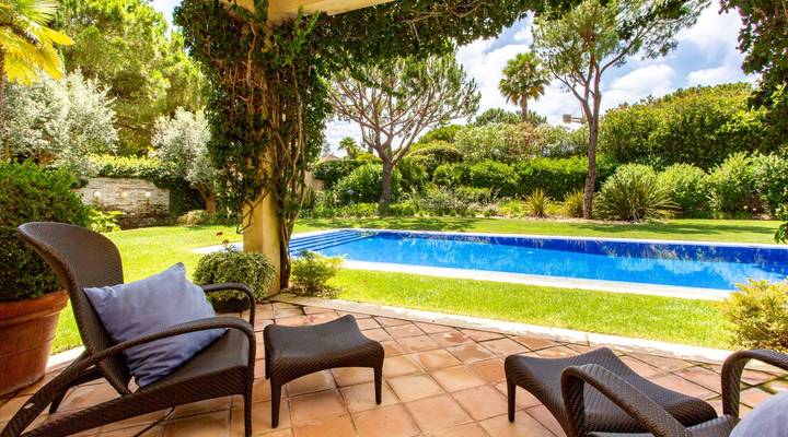 ELEGANT CLASSIC VILLA Thumbnail