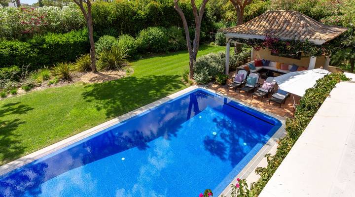 ELEGANT CLASSIC VILLA Thumbnail
