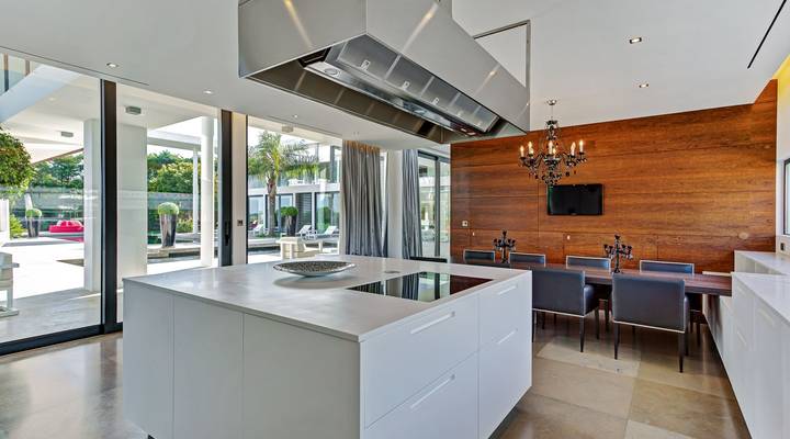 LUXURY MODERN HOME Thumbnail