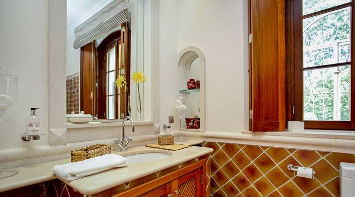 ELEGANT CLASSIC VILLA Thumbnail