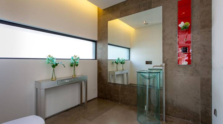 LUXURY MODERN HOME Thumbnail